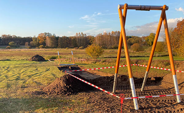 Merkwürdige Bauten auf dem Borker Backhausplatz