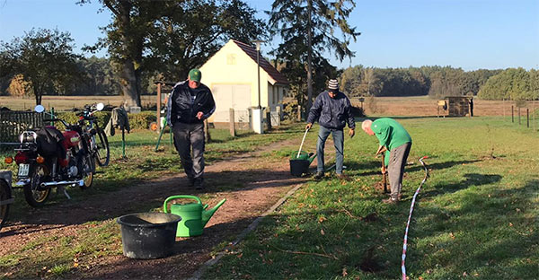 In Bork werden neue Bäume und Büsche gepflanzt